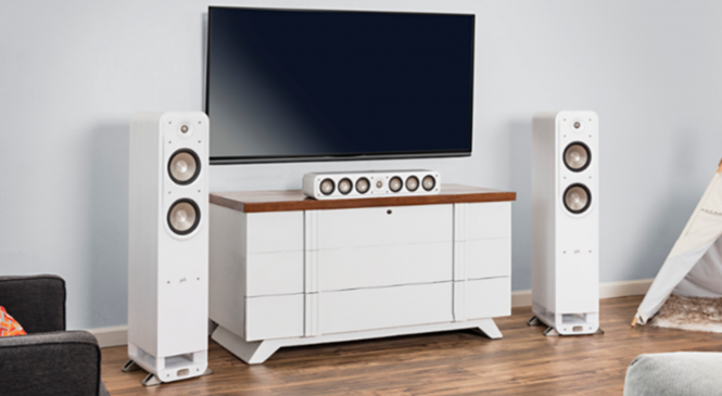 Soundbars vs Surround Sound Systems: Is There a Difference?