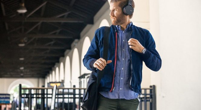 10 Best Bluetooth Headphones Under $100 In 2025