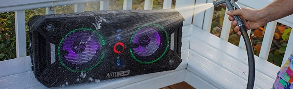 It’s fully waterproof and dustproof (IP67-certified) It’s fully waterproof and dustproof (IP67-certified)
