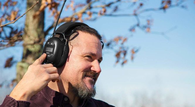 15 Best AM/FM Radio Headphones In 2024