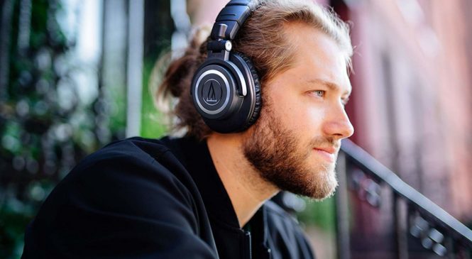 12 Best Bluetooth Headphones With Long Battery Life In 2025