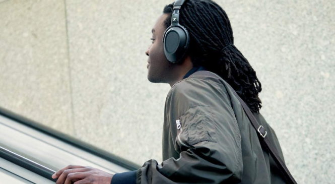 7 Best Headphones Under $500 In 2025 [Reviewed By Experts]