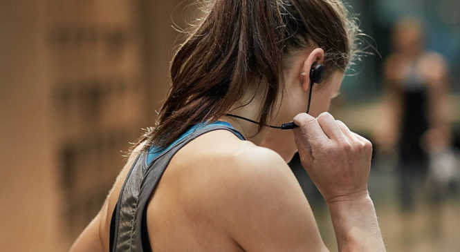 8 Best Wireless Earbuds With Volume Control In 2024