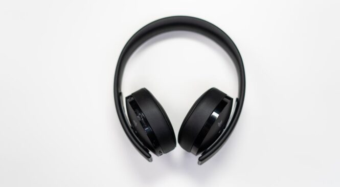 On-Ear vs. Over-Ear Headphones: Choose Well!